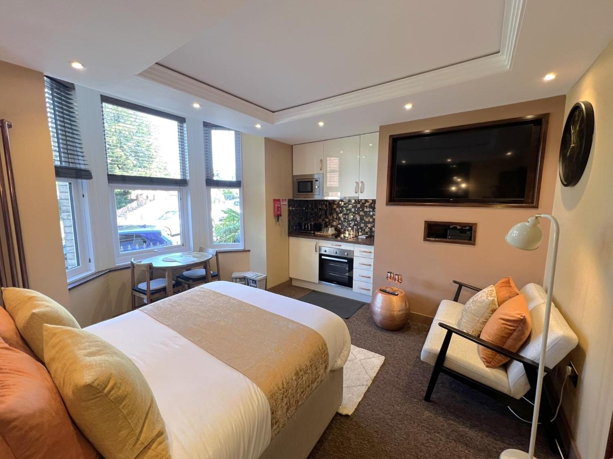 Melbury Rooms & Studios Эксетер Экстерьер фото