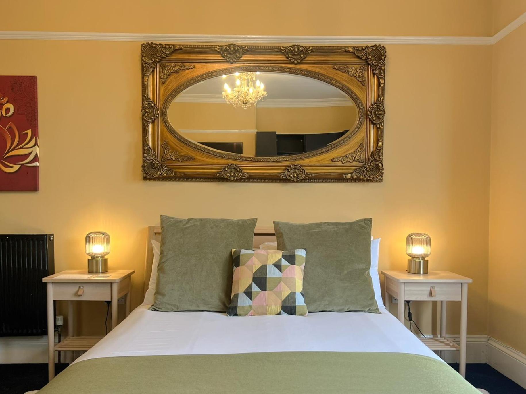 Melbury Rooms & Studios Эксетер Экстерьер фото